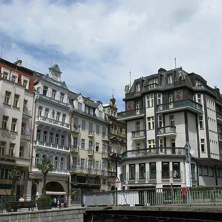 Hotel Goethe U Tri Moureninu