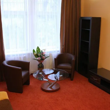 Hotel Goethe U Tri Moureninu 4*